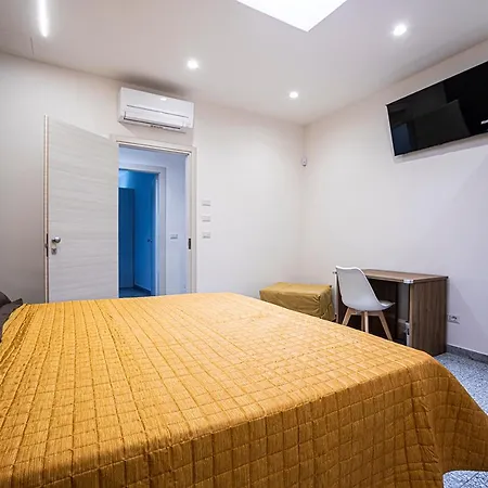 Mola's Square House Pensjonat