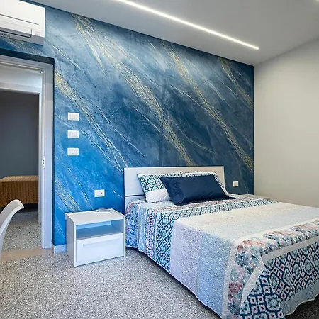 Mola's Square House Гостевой дом Мола-ди-Бари