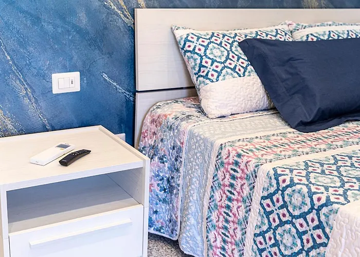 Mola's Square House בית הארחה מולה די בארי